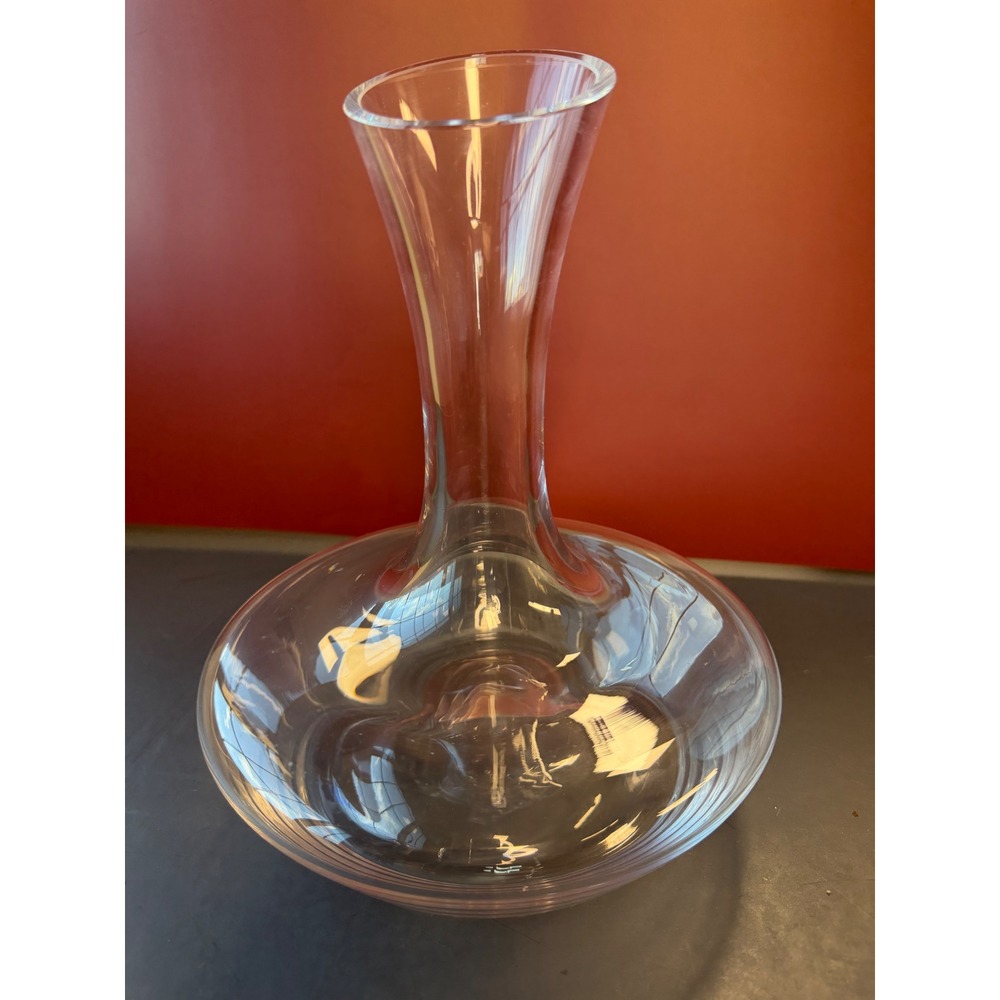 Modern Wide Base Glass Wine Decanter with Slanted Spout Clear Aerator